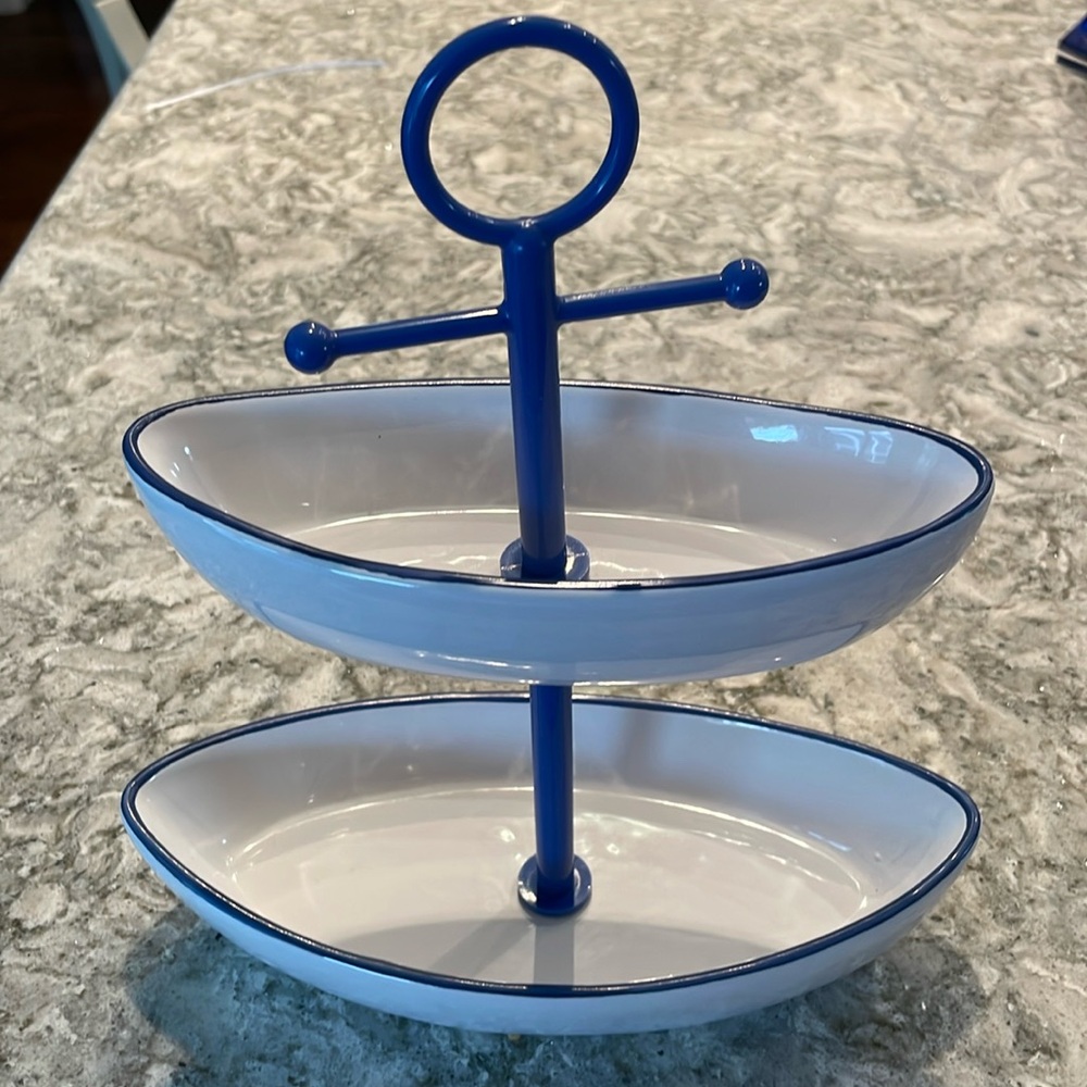 Crescent Enterprises Co., Ltd.  - serving dish
